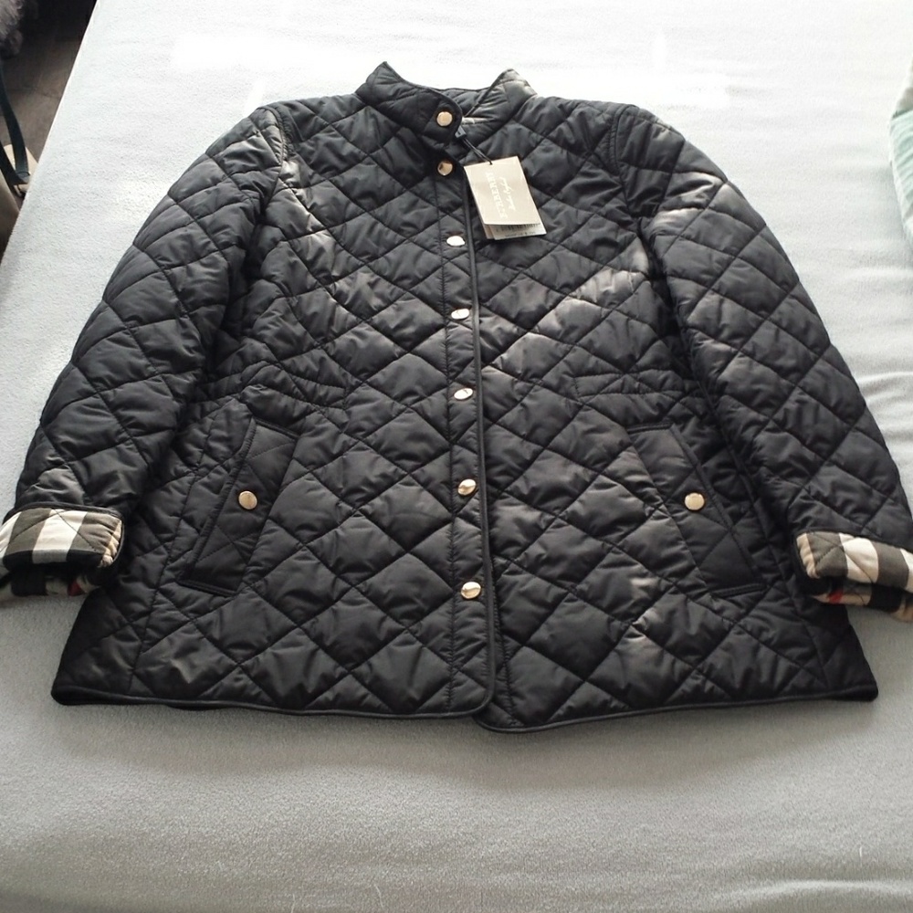 New Burberry Pensham Check Cuffs Quilted jacket    - Picture 7 of 7
